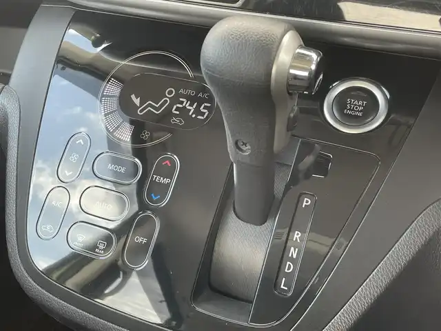 日産 デイズ ルークス ハイウェイスター Gターボ 福岡県 2019(令1)年 5.6万km ホワイトソリッド/プレミアムオリーブM 純正ナビ（ＭＭ３１９Ｄ－Ｗ）/フルセグTV/CD/DVD/BT/SD/AUX/AM/FM/アラウンドビューモニター/エマージェンシーブレーキ/両側パワースライドドア/ＬＤＷ/クルーズコントロール/前後ドラレコ/ＥＴＣ２．０/オートハイビーム/ＬＥＤオートライト/フォグランプ/スマートキー/プッシュスタート/ステアリングリモコン/純正AW/シートバックテーブル/ロールサンシェード/ベンチシート