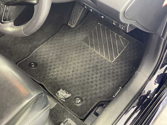 トヨタ カローラツーリング ハイブリッド ダブルバイビー 群馬県 2020(令2)年 4.4万km スパークリングブラックパールクリスタルシャイン 純正１０．５型ナビ　バックカメラ　シートヒーター　ステアリングヒーター　ＥＴＣ２．０　ハーフレザーシート　衝突被害軽減ブレーキ　レーンアシスト　クリアランスソナー　ＬＥＤヘッドライト　禁煙車