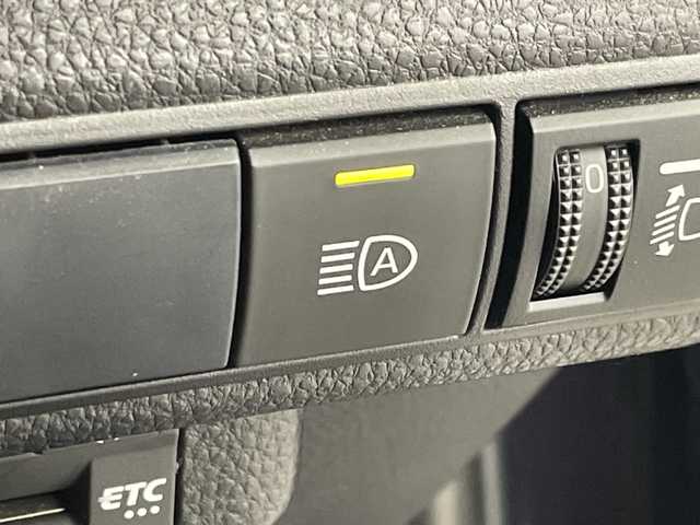 トヨタ カローラツーリング ハイブリッド ダブルバイビー 群馬県 2020(令2)年 4.4万km スパークリングブラックパールクリスタルシャイン 純正１０．５型ナビ　バックカメラ　シートヒーター　ステアリングヒーター　ＥＴＣ２．０　ハーフレザーシート　衝突被害軽減ブレーキ　レーンアシスト　クリアランスソナー　ＬＥＤヘッドライト　禁煙車