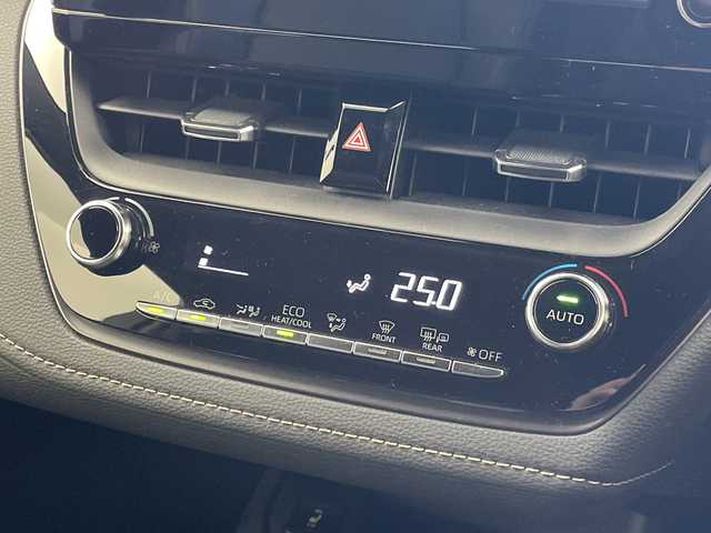 トヨタ カローラツーリング ハイブリッド ダブルバイビー 群馬県 2020(令2)年 4.4万km スパークリングブラックパールクリスタルシャイン 純正１０．５型ナビ　バックカメラ　シートヒーター　ステアリングヒーター　ＥＴＣ２．０　ハーフレザーシート　衝突被害軽減ブレーキ　レーンアシスト　クリアランスソナー　ＬＥＤヘッドライト　禁煙車