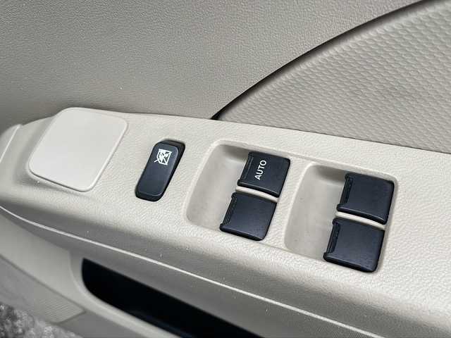 スズキ アルト F 石川県 2013(平25)年 8.7万km シルキーシルバーメタリック 4WD/社外ナビ/バックカメラ/ETC