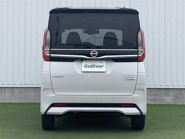 日産 ルークス HWS Gターボ アーバンクロム 香川県 2023(令5)年 0.4万km チタニウムグレーM/シルキーホワイト 登録時走行距離：4028km/純正9型ディスプレイオーディオ/　BT接続　連動式前後ドラレコ/全方位カメラ/ビルトインETC/エマージェンシーブレーキ/レーンキープアシスト/LEDヘッドライト/オートライト/フォグランプ/レベライザヘッドライト/アイドリングストップ/横滑り防止装置/フレーザークロス防水シート/ベンチシート/プッシュスタート/スマートキー/スペアキー