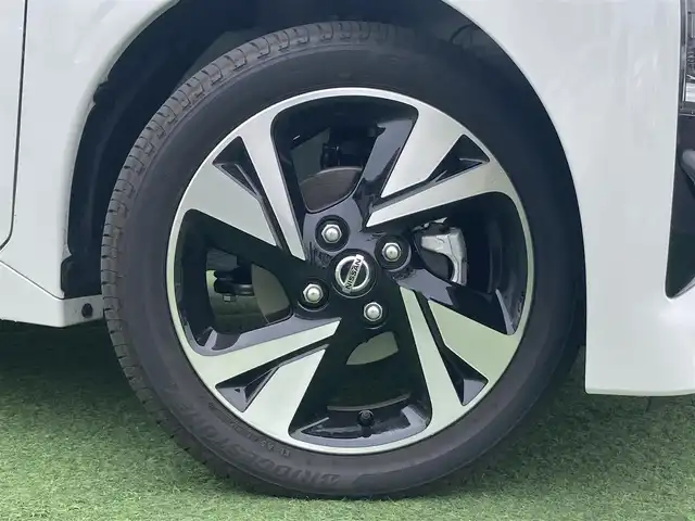 日産 ルークス HWS Gターボ アーバンクロム 香川県 2023(令5)年 0.4万km チタニウムグレーM/シルキーホワイト 登録時走行距離：4028km/純正9型ディスプレイオーディオ/　BT接続　連動式前後ドラレコ/全方位カメラ/ビルトインETC/エマージェンシーブレーキ/レーンキープアシスト/LEDヘッドライト/オートライト/フォグランプ/レベライザヘッドライト/アイドリングストップ/横滑り防止装置/フレーザークロス防水シート/ベンチシート/プッシュスタート/スマートキー/スペアキー