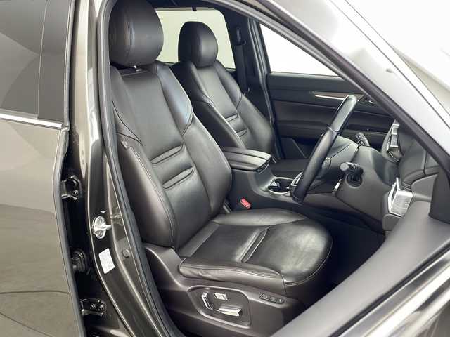 マツダ ＣＸ－８ XD Lパッケージ 兵庫県 2020(令2)年 5.8万km チタニウムフラッシュマイカ ・ワンオーナー車/・純正SDナビ/CD/DVD/SD/USB/BT/TV/・BOSEサウンドシステム/・リアフリップダウンモニター/・ETC/・全方位カメラ/・レーダークルーズコントロール/・衝突軽減ブレーキ/・レーンキープアシスト/・ブラインドスポットモニター/・クリアランスソナー/・ヘッドアップディスプレイ/・レザーシート/・全席シートヒーター/・前席エアシート/・パワーバックドア/・ステアリングヒーター/・アイドリングストップ