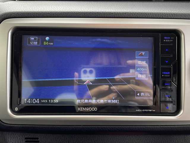 トヨタ ヴィッツ U 鹿児島県 2017(平29)年 9.8万km シルバーM 純正ナビ/(ワンセグTV/CD/Bluetooth)/バックカメラ/ステアリングスイッチ/シートヒーター（D席）/アイドリングストップ/コーナーセンサー（前後）/横滑り防止/ETC/LEDヘッドライト/純正フロアマット/革巻きステアリング/スマートキー