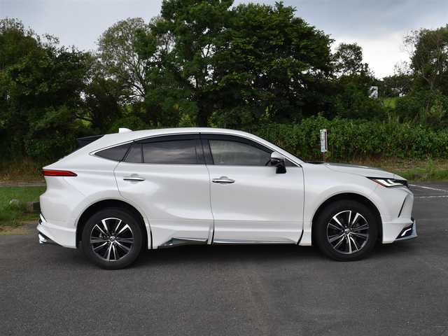 トヨタ ハリアー G 福岡県 2020(令2)年 4.4万km ホワイトパールクリスタルシャイン 　ハリアー　G　/ワンオーナー/純正ナビ/　　フルセグTV/B・T/miracast/バックカメラ/パワーバックドア/デジタルインナーミラー/　　前後方録画機能付き/トヨタセーフティーセンス/レーダークルーズコントロール/運転席パワーシート/モデリスタエアロ/オートハイビーム/クリアランスソナー/ビルトインETC/純正18インチアルミホイール/保証書あり/取扱説明書あり/スペアキーあり