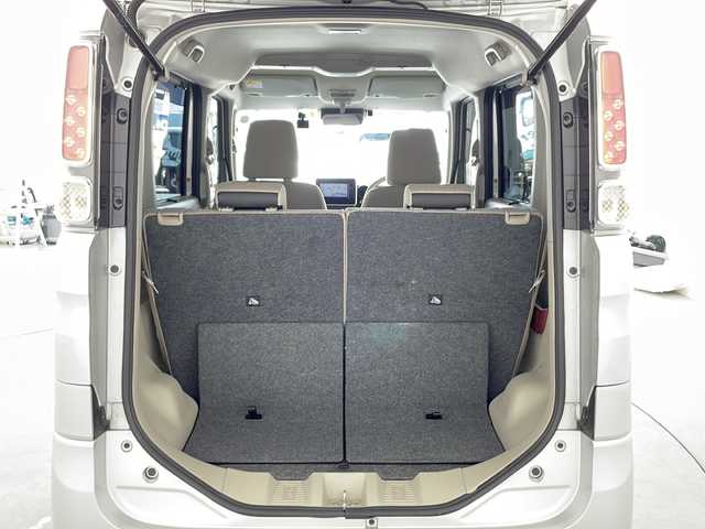 スズキ スペーシア HYBRID X 兵庫県 2023(令5)年 1.2万km シルキーシルバーメタリック ・社外ナビ&TV&BT&USB&HDMI/・ETC/・レーダークルーズコントロール/・スズキセーフティサポート/・レーンキープアシスト/・デュアルブレーキサポート/・オートマチックハイビーム/・両側パワースライドドア/・シートヒーター/・クリアランスソナー/・前後ドライブレコーダー/・アイドリングストップ/・後席サーキュレーター/・純正フロアマット/・スマートキー/・プッシュスタート