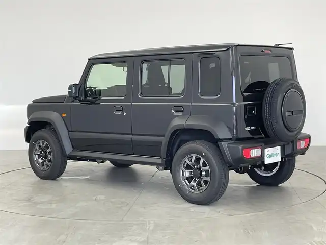 スズキ ジムニー ノマド FC 愛知県 2025(令7)年 0.1万km未満 黒 登録済み未使用車　/４WD　/スズキデュアルカメラサポート/コーナーセンサー　/アダプティブクルーズコントロール　/車線逸脱防止装置　/衝突軽減ブレーキ　/後方誤進抑制機能　/ステアリングリモコン　/革巻きステアリング　/フォグランプ　/ミラーヒーター　/シートヒーター　