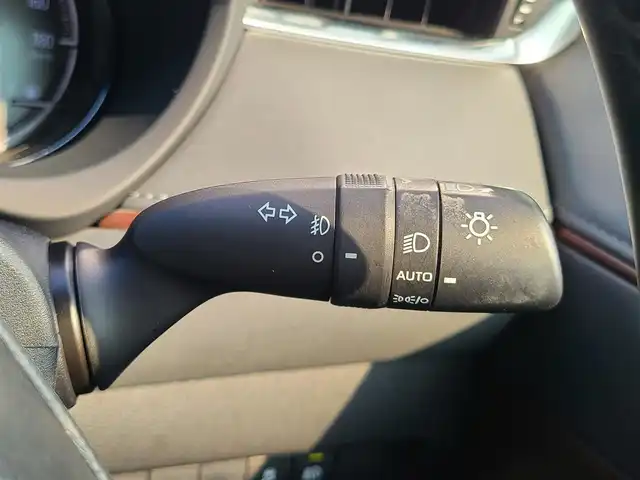 トヨタ ハリアー Z 福岡県 2020(令2)年 6.6万km 黒 調光機能付きパノラマルーフ/JBLサウンド/純正メーカーナビ/バックカメラ/置くだけ充電/デジタルインナーミラー/ヘッドアップディスプレイ/パワーバックドア/ハーフレザーシート/純正１９インチアルミホイル/スマートキー/ETC車載機/純正フロアマット/LEDヘッドライト/オートライト