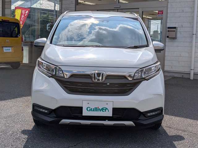 ホンダ フリード＋ ハイブリット クロスター 埼玉県 2022(令4)年 2.3万km プラチナホワイトパール ワンオーナー/メモリナビ/フルセグテレビ/バックカメラ/ドライブレコーダー/クルーズコントロール/両側パワースライドドア/プッシュスタート/シートヒーター/ETC2.0/LEDヘッドライト/整備記録簿(R5、R6)/スペアキーあり