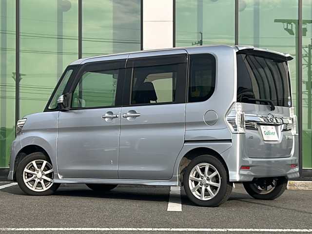 ダイハツ タント カスタム X SA 福岡県 2014(平26)年 6.2万km ブライトシルバーメタリック 純正SDナビ/FM/AM/CD/DVD/SD/BT/ワンセグTV/バックカメラ/スマートアシスト/両側パワースライドドア/LEDヘッドライト/オートライト/プッシュスタート/ETC/純正フロアマット/純正ドアバイザー/純正アルミホイール