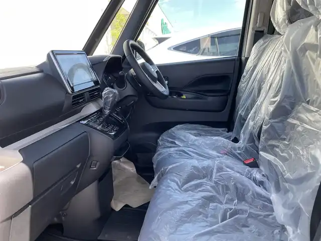 三菱 デリカミニ T プレミアム 石川県 2025(令7)年 0.1千km 緑Ⅱ 届出済未使用車/4WD/ターボ/純正9型ディスプレイオーディオ/CHAMONIXパッケージ/パノラマモニター/両側パワースライドドア/LEDヘッドライト/ゴムマット/マイパイロット/エマージェンシーブレーキ/専用ホイール/インテリキー/プッシュスタート/電動ミラー/オートエアコン/保証書