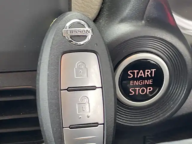 日産 デイズ X 群馬県 2020(令2)年 3.4万km スパークリングレッドM 全周囲カメラ　純正ナビ　スマートキー　衝突被害軽減ブレーキ　アイドリングストップ　純正アルミホイール　コーナーセンサー　フルセグＴＶ　ＥＴＣ　レーンキープアシスト　オートライト　プッシュスタート　禁煙