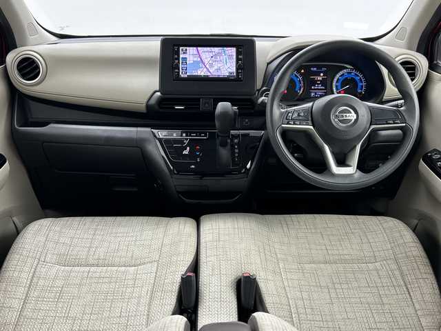 日産 デイズ X 三重県 2020(令2)年 3.4万km スパークリングレッドM 全周囲カメラ　純正ナビ　スマートキー　衝突被害軽減ブレーキ　アイドリングストップ　純正アルミホイール　コーナーセンサー　フルセグＴＶ　ＥＴＣ　レーンキープアシスト　オートライト　プッシュスタート　禁煙