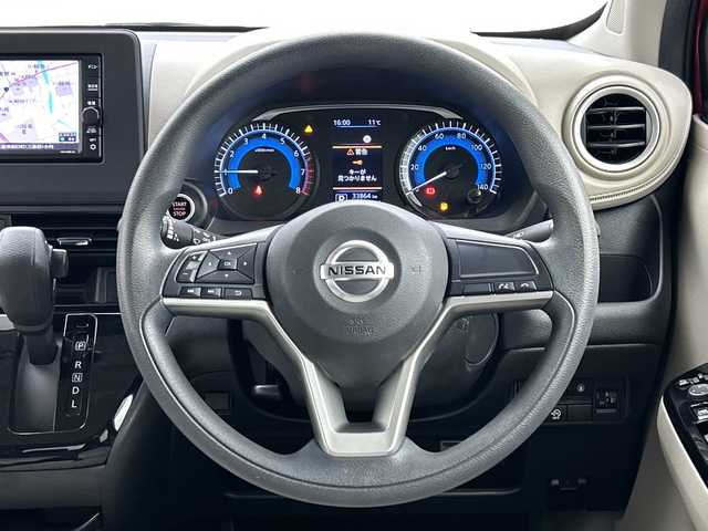 日産 デイズ X 三重県 2020(令2)年 3.4万km スパークリングレッドM 全周囲カメラ　純正ナビ　スマートキー　衝突被害軽減ブレーキ　アイドリングストップ　純正アルミホイール　コーナーセンサー　フルセグＴＶ　ＥＴＣ　レーンキープアシスト　オートライト　プッシュスタート　禁煙