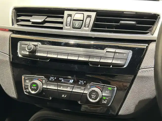 ＢＭＷ Ｘ１ xDrive 18d Mスポーツ 福岡県 2020(令2)年 6.3万km サファイアブラックP ＡＣＣ　/アンビエントライト　/オートマチックテールゲート　/純正ナビ　/Ｂｌｕｅｔｏｏｔｈ　/Ｂカメラ　/パドルシフト　/メモリ付パワーシート　/純正１８インチＡＷ　/衝突軽減Ｂ　/前後ソナー　/オートライト