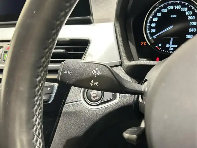 ＢＭＷ Ｘ１ xDrive 18d Mスポーツ 福岡県 2020(令2)年 6.3万km サファイアブラックP ＡＣＣ　/アンビエントライト　/オートマチックテールゲート　/純正ナビ　/Ｂｌｕｅｔｏｏｔｈ　/Ｂカメラ　/パドルシフト　/メモリ付パワーシート　/純正１８インチＡＷ　/衝突軽減Ｂ　/前後ソナー　/オートライト