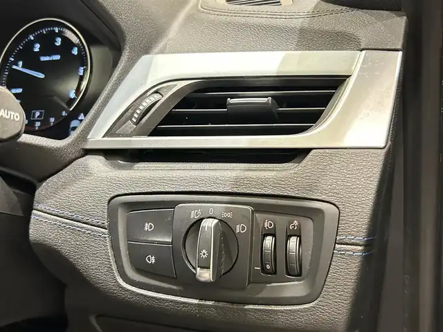 ＢＭＷ Ｘ１ xDrive 18d Mスポーツ 福岡県 2020(令2)年 6.3万km サファイアブラックP ＡＣＣ　/アンビエントライト　/オートマチックテールゲート　/純正ナビ　/Ｂｌｕｅｔｏｏｔｈ　/Ｂカメラ　/パドルシフト　/メモリ付パワーシート　/純正１８インチＡＷ　/衝突軽減Ｂ　/前後ソナー　/オートライト