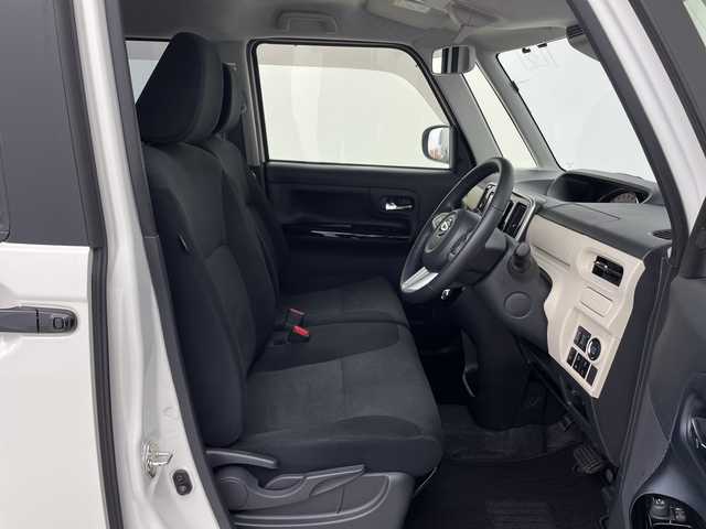 ダイハツ ムーヴ キャンバス G ブラックアクセント VS SAⅢ 鹿児島県 2021(令3)年 1.8万km パール 7インチナビ/・DVD/SD/・全方位カメラ/・フルセグTV/スマートアシストIII/・衝突警報機能/・衝突回避支援ブレーキ機能/・誤発進抑制制御機能/・車線逸脱警報機能/・オートハイビーム/・先行車発進お知らせ機能/LEDヘッドライト/運転席シートヒーター/両側パワースライドドア/ABS/スマートキー×２/新車時手帳/取扱説明書