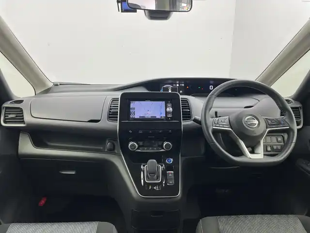 日産 セレナ e－パワー ハイウェイスター V 群馬県 2020(令2)年 5.2万km ダイヤモンドブラック 社外ナビ/Bluetooth/フルセグTV/アラウンドビューモニター/プロパイロット/ブラインドスポットモニター/エマージェンシーブレーキ/両側パワースライドドア/ドライブレコーダー/ETC/コーナーセンサー/オートマチックハイビーム/LEDヘッドライト/純正AW/純正フロアマット/３列シート/ウォークスルー/禁煙車