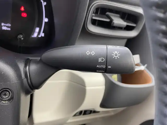 トヨタ シエンタ ハイブリッド Z 福井県 2022(令4)年 3.5万km ホワイトパールクリスタルシャイン 純正ディスプレイオーディオ/ＴｏｙｏｔａＳａｆｅｔｙＳｅｎｓｅ/・プリクラッシュセーフティー/・レーンディパーチャーアラート/・レーントレーシングアシスト/・レーダークルーズコントロール/アラウンドビューモニター/両側パワースライドドア/天井サーキュレーター/ETC/スマートキー/LEDヘッドライト