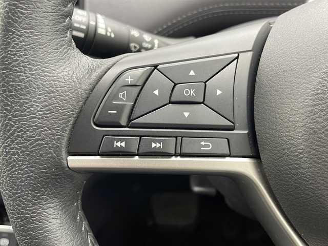 日産 セレナ e－パワー ハイウェイスター V 千葉県 2020(令2)年 4万km ダークメタルグレー プロパイロット/　衝突被害軽減システム/レーンキープアシスト/　レーダークルーズコントロール/コーナーセンサー（前後）/　ブラインドスポットモニター/横滑り防止装置/　オートライト/LEDヘッドライト/純正ディーラーOPSDナビ/　（Bluetooth/CD/DVD/ブルーレイ/USB/フルセグTV）/全方位カメラ/社外ETC/社外ドライブレコーダー（前後）/パーキングアシスト/両側パワースライドドア/社外フロアマット/3列シート/純正16インチアルミホイール