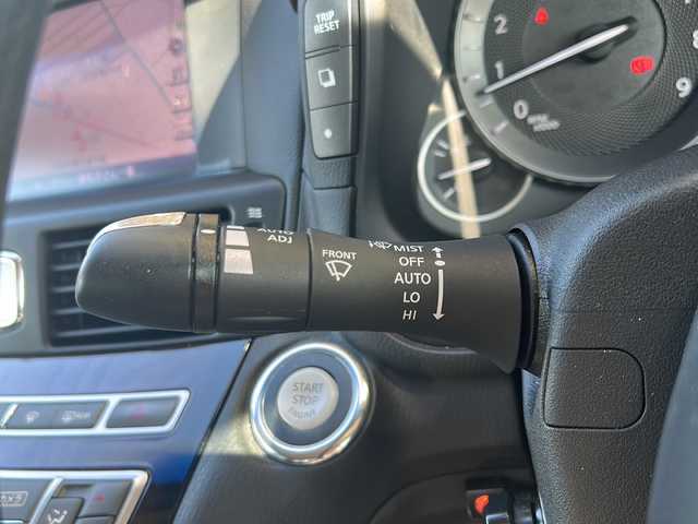 日産 フーガ 370GT 静岡県 2012(平24)年 6.4万km スーパーブラック 純正マルチ/・FM/AM/・TV/・AUX/・CD/DVD/・Bluetooth/主要装備/・バックカメラ/・BOSEサウンドシステム/・ビルトインＥＴＣ/・ＨＩＤヘッドライト/・クルーズコントロール/・前席パワーシート/・助手席オットマン/・１９インチ社外アルミ/・オートライト/・フォグランプ/・横滑り防止装置/・ＭＴモード付ＡＴ/・電動チルト＆テレスコピックステアリング