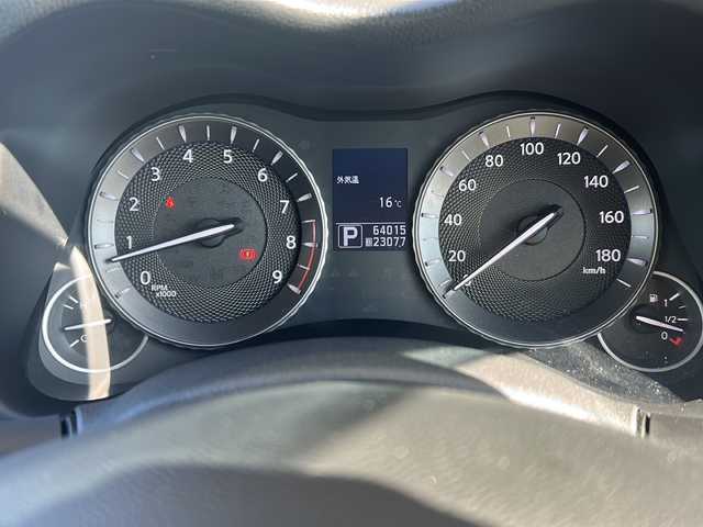 日産 フーガ 370GT 静岡県 2012(平24)年 6.4万km スーパーブラック 純正マルチ/・FM/AM/・TV/・AUX/・CD/DVD/・Bluetooth/主要装備/・バックカメラ/・BOSEサウンドシステム/・ビルトインＥＴＣ/・ＨＩＤヘッドライト/・クルーズコントロール/・前席パワーシート/・助手席オットマン/・１９インチ社外アルミ/・オートライト/・フォグランプ/・横滑り防止装置/・ＭＴモード付ＡＴ/・電動チルト＆テレスコピックステアリング