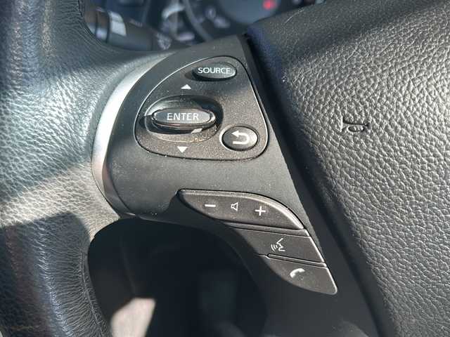 日産 フーガ 370GT 静岡県 2012(平24)年 6.4万km スーパーブラック 純正マルチ/・FM/AM/・TV/・AUX/・CD/DVD/・Bluetooth/主要装備/・バックカメラ/・BOSEサウンドシステム/・ビルトインＥＴＣ/・ＨＩＤヘッドライト/・クルーズコントロール/・前席パワーシート/・助手席オットマン/・１９インチ社外アルミ/・オートライト/・フォグランプ/・横滑り防止装置/・ＭＴモード付ＡＴ/・電動チルト＆テレスコピックステアリング