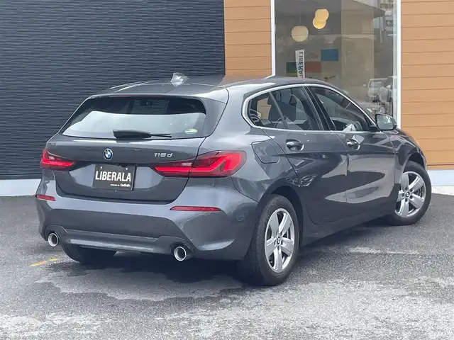 ＢＭＷ ＢＭＷ １１８ｄ プレイ エディションジョイ+ 栃木県 2020(令2)年 1.8万km ミネラルグレー コンフォートアクセス/インテリジェントセーフティ/アンビエントライト /D席パワーシート /パワーテールゲート/パークディスタンスコントロール/レーンキープアシスト/ブラインドスポット /ワイヤレスチャージ /LEDヘッドライト/オートハイビーム /ACC/ナビ/バックカメラ/ミラーETC/ドライブレコーダー前後