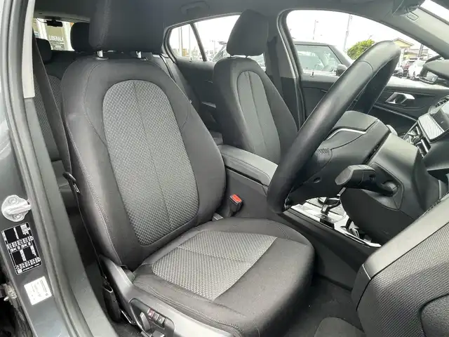 ＢＭＷ ＢＭＷ １１８ｄ プレイ エディションジョイ+ 栃木県 2020(令2)年 1.8万km ミネラルグレー コンフォートアクセス/インテリジェントセーフティ/アンビエントライト /D席パワーシート /パワーテールゲート/パークディスタンスコントロール/レーンキープアシスト/ブラインドスポット /ワイヤレスチャージ /LEDヘッドライト/オートハイビーム /ACC/ナビ/バックカメラ/ミラーETC/ドライブレコーダー前後