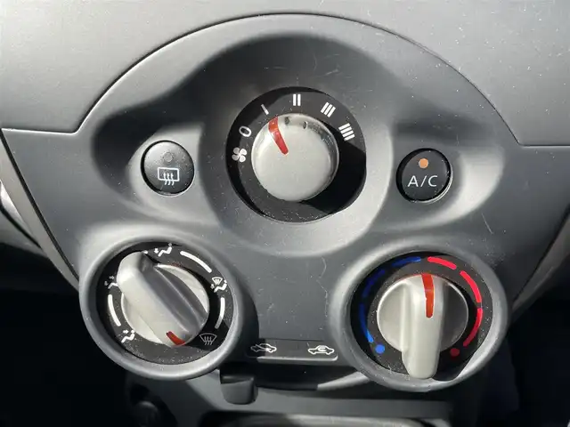 日産 マーチ 12S 新潟県 2018(平30)年 0.4万km ピンク ワンオーナー/純正ホイール/DVDプレーヤー/ドアバイザー/コーナーセンサー/電動格納ドアミラー/レベライザー/フロアマット