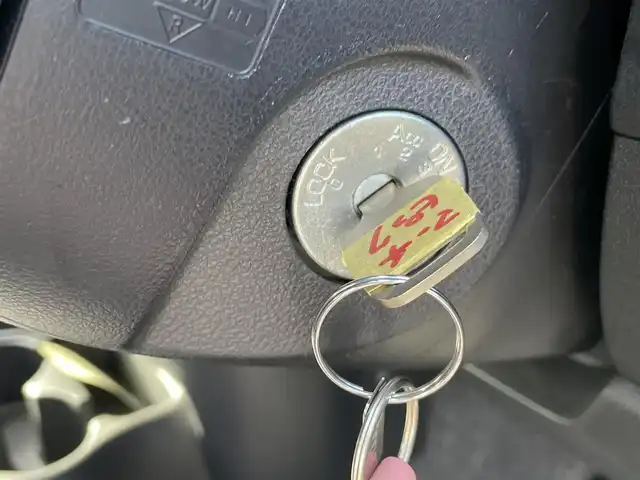 日産 マーチ 12S 新潟県 2018(平30)年 0.4万km ピンク ワンオーナー/純正ホイール/DVDプレーヤー/ドアバイザー/コーナーセンサー/電動格納ドアミラー/レベライザー/フロアマット