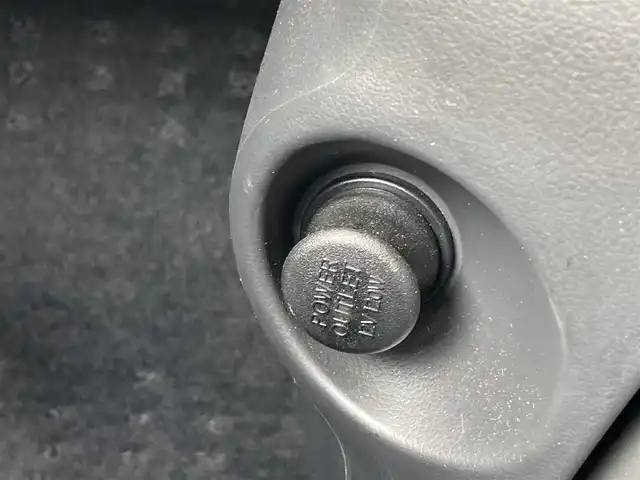 日産 マーチ 12S 新潟県 2018(平30)年 0.4万km ピンク ワンオーナー/純正ホイール/DVDプレーヤー/ドアバイザー/コーナーセンサー/電動格納ドアミラー/レベライザー/フロアマット