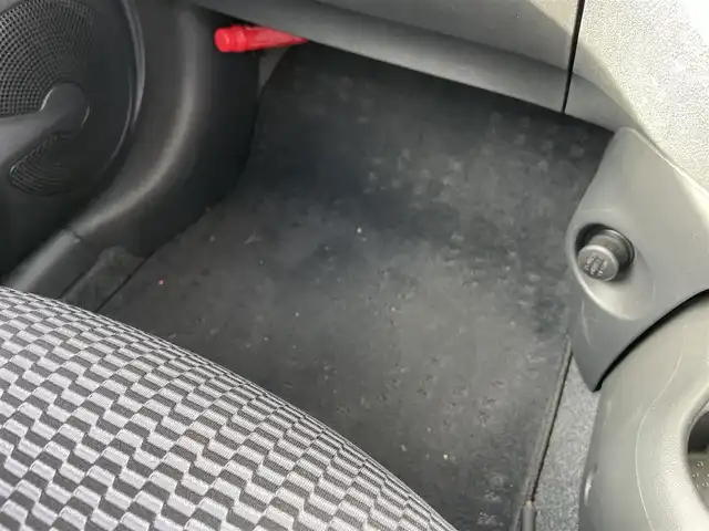 日産 マーチ 12S 新潟県 2018(平30)年 0.4万km ピンク ワンオーナー/純正ホイール/DVDプレーヤー/ドアバイザー/コーナーセンサー/電動格納ドアミラー/レベライザー/フロアマット