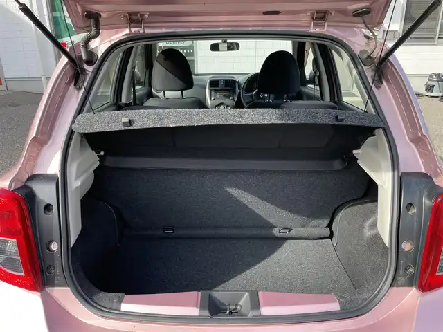 日産 マーチ 12S 新潟県 2018(平30)年 0.4万km ピンク ワンオーナー/純正ホイール/DVDプレーヤー/ドアバイザー/コーナーセンサー/電動格納ドアミラー/レベライザー/フロアマット