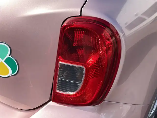 日産 マーチ 12S 新潟県 2018(平30)年 0.4万km ピンク ワンオーナー/純正ホイール/DVDプレーヤー/ドアバイザー/コーナーセンサー/電動格納ドアミラー/レベライザー/フロアマット