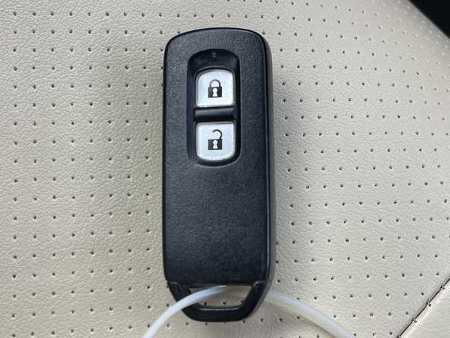 ホンダ Ｎ ＷＧＮ G Aパッケージ 岐阜県 2014(平26)年 7.1万km プレミアムホワイトパール 純正ナビ/　(AM/FM/CD/USB)/バックカメラ/HIDヘッドライト/オートライト/ステアリングスイッチ/スマートキー/プッシュスタート/電動格納ミラー/純正フロアマット/レザー調シートカバー