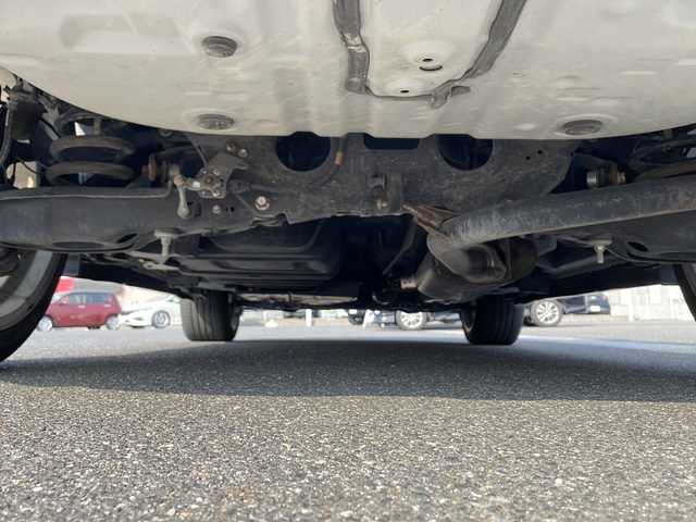 トヨタ ハリアー エレガンス 山口県 2017(平29)年 5.1万km ホワイトパールクリスタルシャイン サンルーフ/茶ハーフレザーシート/社外20インチAW/モデリスタエアロ/アルパイン製メモリナビ/Bluetooth/フルセグTV/バックカメラ/スマートキー＆プッシュスタート/クルーズコントロール/アイドリングストップ/オートマチックハイビーム/LEDヘッドライト/LEDフォグライト/オートライト/ステアリングスイッチ/レーンキープアシスト/衝突軽減ブレーキ/電子制御パーキングブレーキ/保証書・取説/スペアキー1個