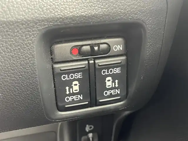 ホンダ Ｎ ＢＯＸ G Lパッケージ 山形県 2016(平28)年 7.7万km プレミアムアイボリーP 4WD/SDナビ/　　【CD DVD BT フルセグ USB】/バックカメラ/両側パワースライドドア/シートヒーター/アイドリングストップ/ステアリングスイッチ/電動格納ウィンカーミラー/ミラーヒーター/純正フロアマット/ドアバイザ―/スマートキー×2/ETC