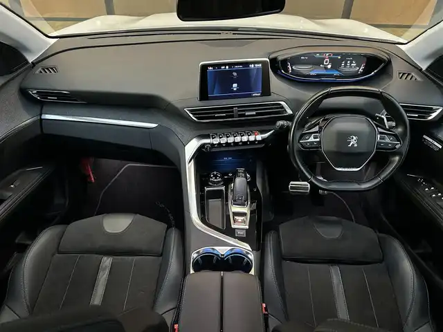 プジョー ５００８ クロスシティ ブルーHDi 石川県 2021(令3)年 3.3万km パール パノラマサンルーフ/ディスプレィオーディオ/サイド・バックカメラ/ハーフレザー/シートヒーター/BSM/パワーバックドア/パドルシフト/ルーフレール/置くだけ充電/シートメモリー