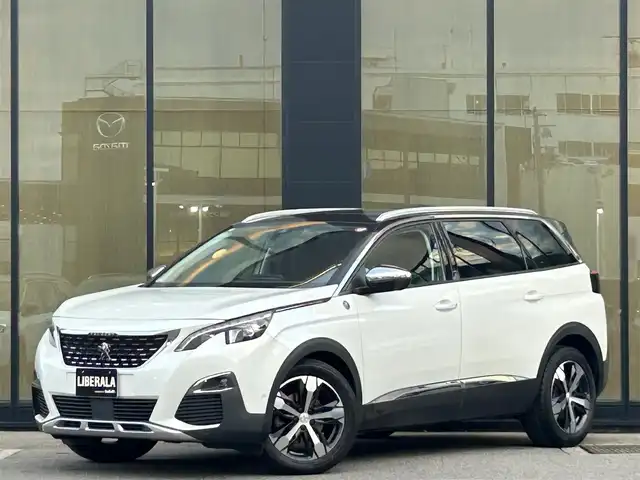 プジョー ５００８ クロスシティ ブルーHDi 石川県 2021(令3)年 3.3万km パール パノラマサンルーフ/ディスプレィオーディオ/サイド・バックカメラ/ハーフレザー/シートヒーター/BSM/パワーバックドア/パドルシフト/ルーフレール/置くだけ充電/シートメモリー