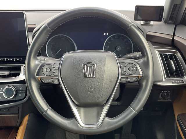 トヨタ クラウン ハイブリッド G－エグゼクティブ Four 新潟県 2020(令2)年 7.3万km グレー ４WD/純正メモリナビ/（BT/FM/AM/フルセグTV）/全周囲カメラ/ステアリングスイッチ/全周囲カメラ/パワーシート/シートヒーター/シートヒーター/エアシート/寒冷地仕様/前後ドライブレコーダー/電動リアゲート/エンジンスターター/ETC/取扱説明書