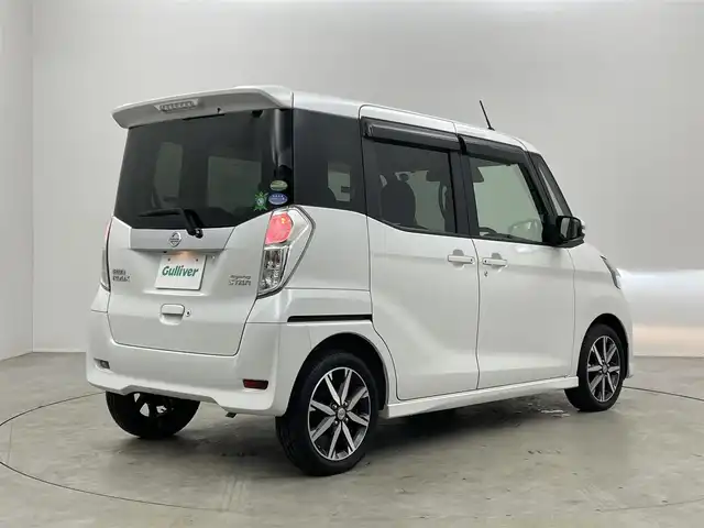 日産 デイズ ルークス HWS X Vセレクション 埼玉県 2018(平30)年 1.5万km ホワイトパール 純正９インチナビ　バックカメラ　ドライブレコーダー　ｅアシスト　シートヒーター　ステアリングスイッチ　ヘッドライトレベライザー　純正アルミホイール　スマートキー　オートハイビーム　ＬＥＤヘッドライト