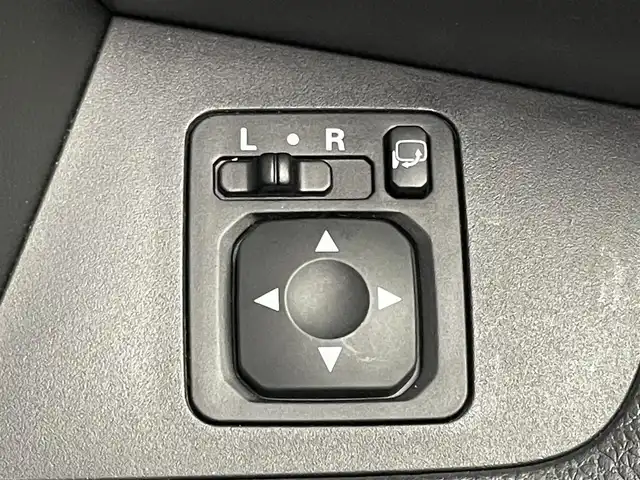 日産 デイズ ルークス HWS X Vセレクション 埼玉県 2018(平30)年 1.5万km ホワイトパール 純正９インチナビ　バックカメラ　ドライブレコーダー　ｅアシスト　シートヒーター　ステアリングスイッチ　ヘッドライトレベライザー　純正アルミホイール　スマートキー　オートハイビーム　ＬＥＤヘッドライト