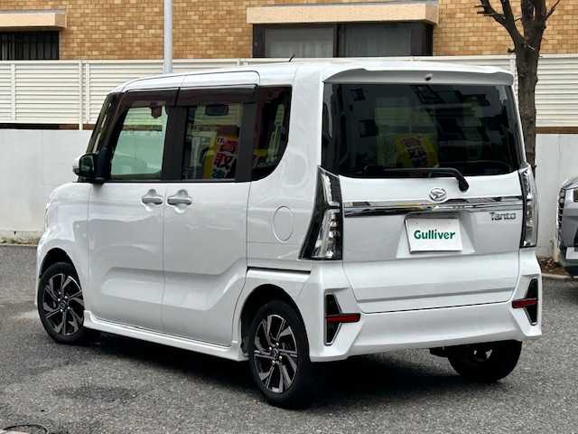 ダイハツ タント カスタム X 東京都 2022(令4)年 1.9万km シャイニングホワイトパール 社外ナビ(フルセグTV、DVD、CD)/Bluetooth/前後ドラレコ/両側パワースライド/全席ヒートシーター/バックモニター/スマートアシスト/衝突軽減ブレーキ/車線逸脱抑制/アイドリングストップ/前後コーナーセンサー/LKC/スペアキー１本
