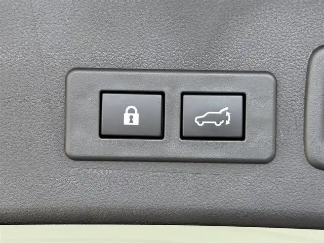 スバル レヴォーグ 1．8STIスポーツ EX 愛知県 2024(令6)年 2万km クリスタルブラックシリカ アイサイト/ハーマーカードン/11.6型純正縦型ナビ/・Bluetooth/・フルセグTV/・Applecarplay/・androidauto/アラウンドビューモニター/ドライブレコーダー/レーダークルーズコントロール/パワーバックドア/レザーシート/パワーシート（D/N）/シートヒーター（D/N）/革巻きステアリング/ステアリングリモコン/パドルシフト/電動パーキングシステム/ETC/純正フロアマット/純正アルミホイール/フォグランプ/ディライト