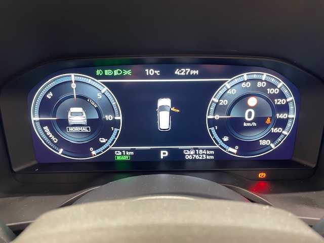 三菱 アウトランダー ＰＨＥＶ G 宮城県 2022(令4)年 6.8万km チタニウムグレーメタリック 4WD/BOSEサウンドシステム/マイパイロット/・衝突被害軽減ブレーキ/・踏み間違い衝突防止アシスト/・車線逸脱警報システム/・アダプティブLEDヘッドライト/・オートマチックハイビーム/・ブライドスポットモニター/純正9インチナビ/・Bluetooth/フルセグTV/USB/・全方位カメラ/・ETC2.0/・純正ドライブレコーダー/デジタルインナーミラー/電子パーキング/・オートブレーキホールド/前後コーナーセンサー/電動リアゲート/100V充電/革巻きステアリング/・ステアリングリモコン/・パドルシフト/プッシュスタート/・スマートキー/ハーフレザーシート/・パワーシート（運転席）/・シートヒーター（運転席/助手席）/LEDヘッドライト/・オートライト/・フォグランプ/純正アルミホイール/純正フロアマット