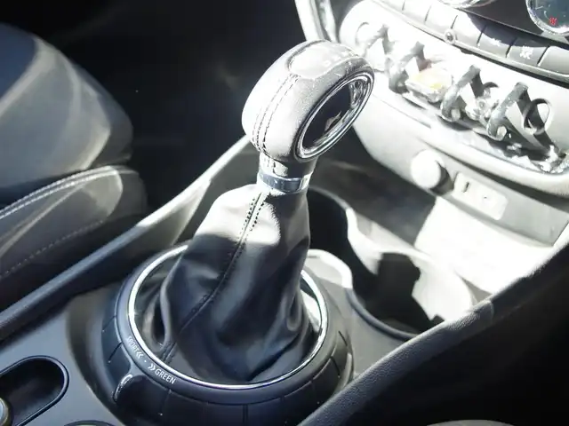 ＭＩＮＩ ミニ クラブマン クーパーSD 埼玉県 2017(平29)年 7万km ピュアバーガンディー ワンオーナー /オートクルーズコントロール /ペッパーパッケージ /コンフォートアクセス /iDriveナビ /ETC /Bluetooth /純正17インチアルミホイール /スポーツモード/グリーンモード /アイドリングストップシステム /LEDヘッドライト