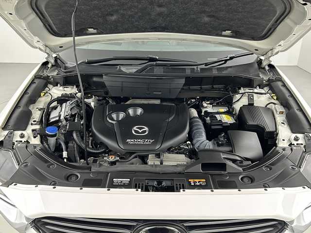 マツダ ＣＸ－８ XD Lパッケージ 愛知県 2017(平29)年 4.2万km スノーフレイクホワイトパールマイカ 純正7型SDナビ/（CD/DVD/Bluetooth/フルセグTV）/全方位カメラ/衝突軽減ブレーキ/レーンキープアシスト/ヘッドアップディスプレイ/ブラインドスポットモニター/オートマチックハイビーム/追従式クルーズコントロール/ETC/ドライブレコーダー/パワーシート/本革シート/メモリシート/シートヒーター/ステアリングヒーター/LEDヘッドライト/電動リアゲート/純正フロアマット/後席エアコン/スマートキー/アイドリングストップ